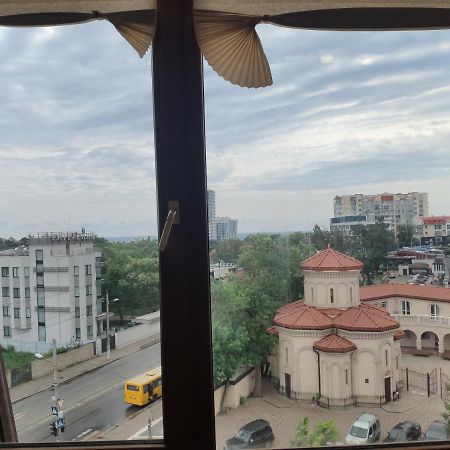 Apartamento Квартира На 10-Й Фонтана Odesa Exterior foto