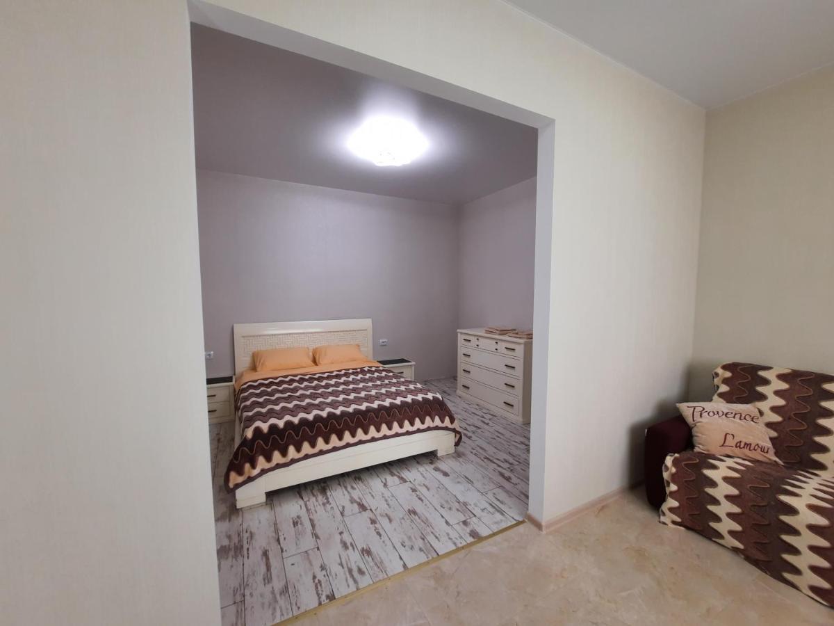 Apartamento Квартира На 10-Й Фонтана Odesa Exterior foto