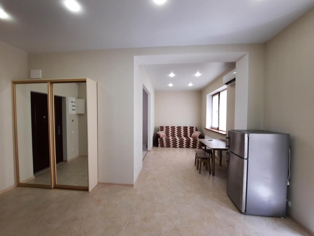 Apartamento Квартира На 10-Й Фонтана Odesa Exterior foto