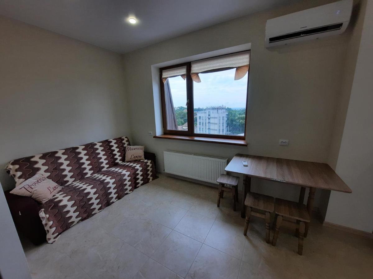Apartamento Квартира На 10-Й Фонтана Odesa Exterior foto