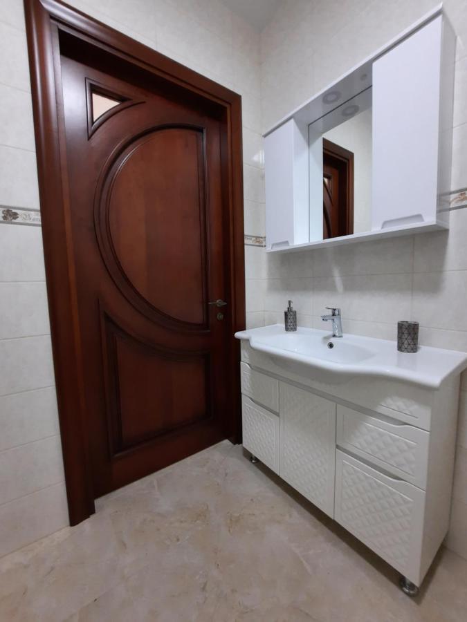 Apartamento Квартира На 10-Й Фонтана Odesa Exterior foto